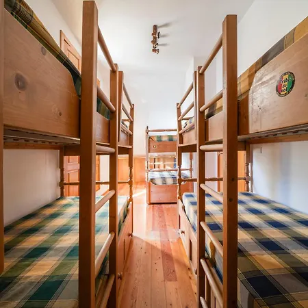 Holiday home Casa Amarela, 9-room House