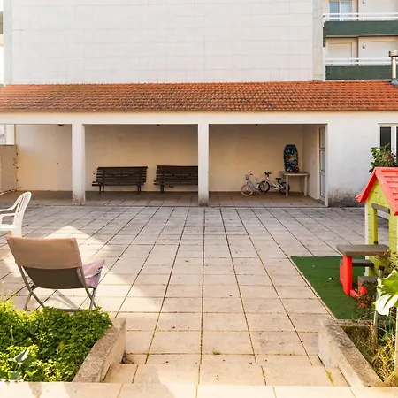 度假居 Casa Amarela, 9-room House *