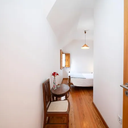 Holiday home Casa Amarela, 9-room House Barra