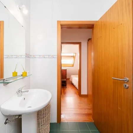 Casa Amarela, 9-room House * Barra