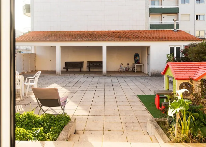 Сasa de vacaciones Casa Amarela, 9-room House *