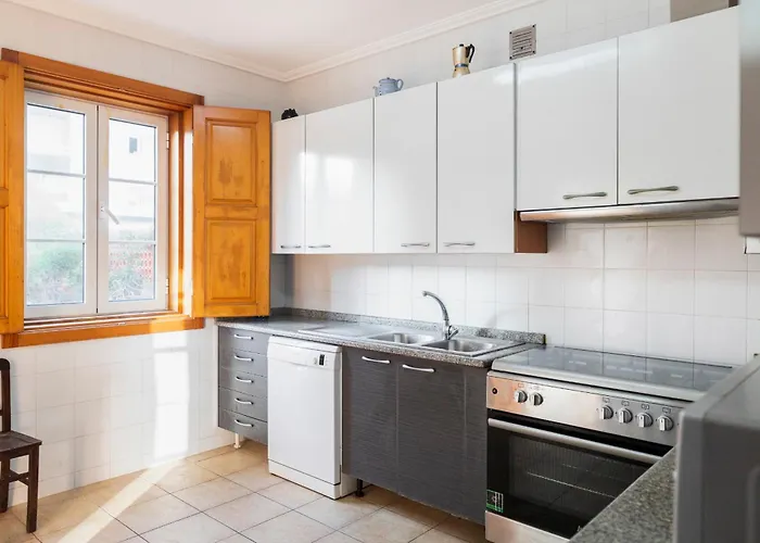 Casa Amarela, 9-room House Barra