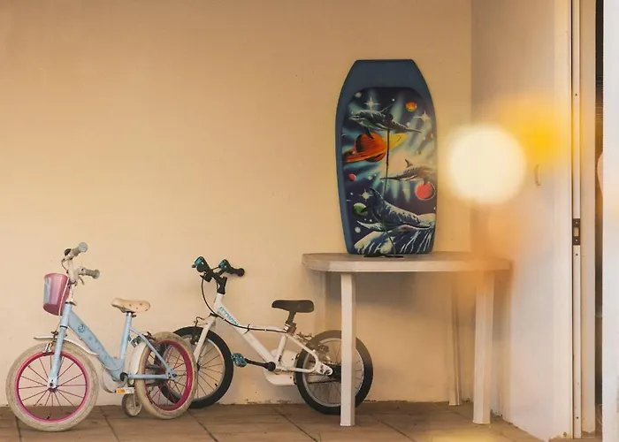 Casa Amarela, 9-room House *