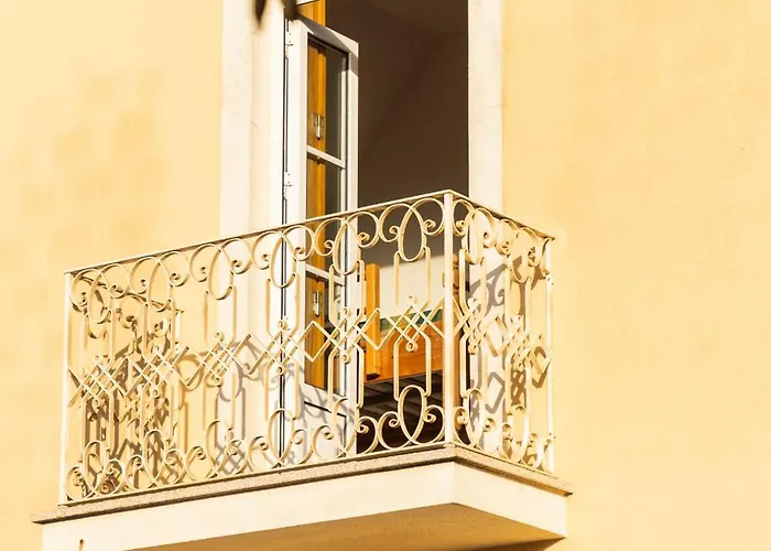 Сasa de vacaciones Casa Amarela, 9-room House *