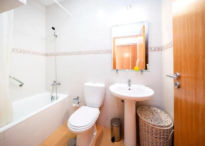 Сasa de vacaciones Casa Amarela, 9-room House Barra